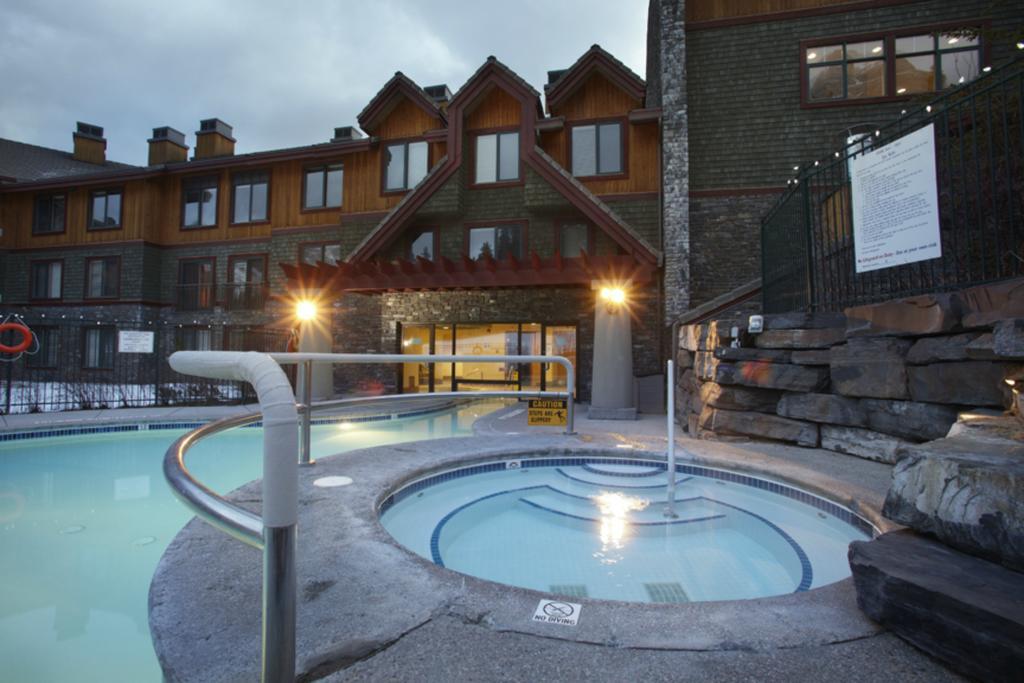 Platinum Suites Resort - Vacation Rentals Canmore Exterior photo