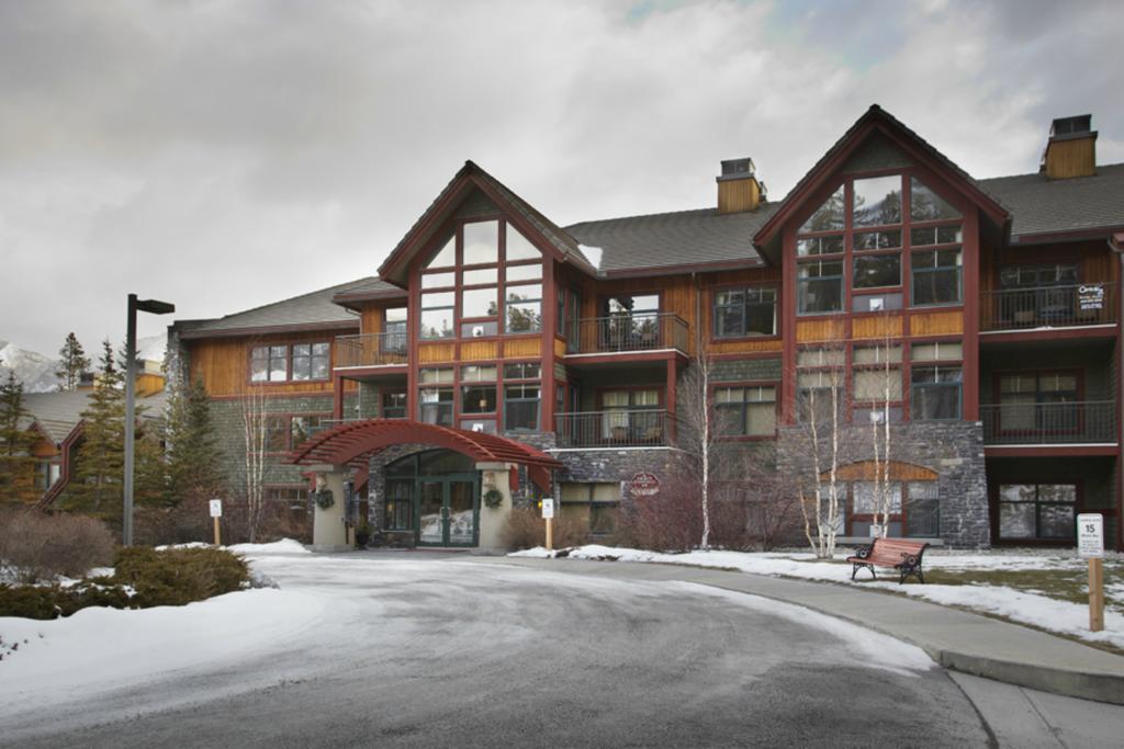 Platinum Suites Resort - Vacation Rentals Canmore Exterior photo