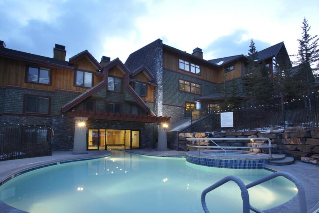 Platinum Suites Resort - Vacation Rentals Canmore Exterior photo