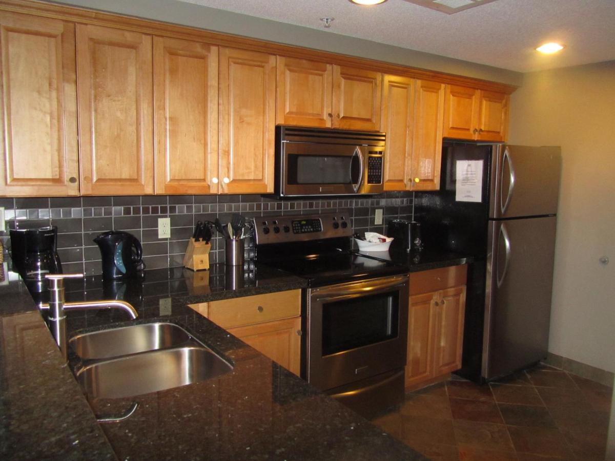 Platinum Suites Resort - Vacation Rentals Canmore Room photo